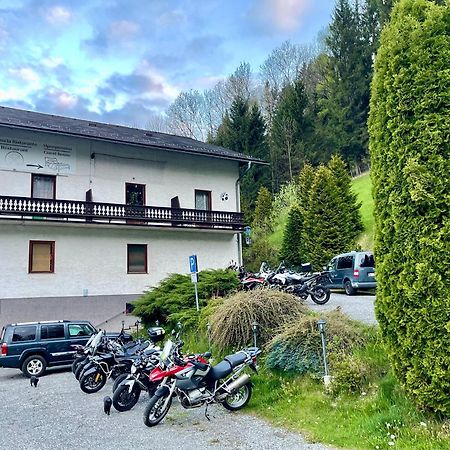 Alpenpension Gasthof راتتن المظهر الخارجي الصورة